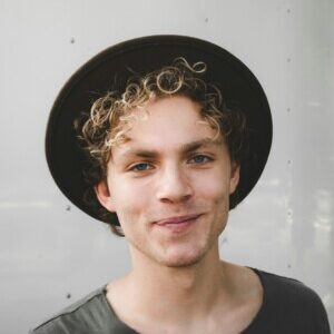 Profile photo of tom